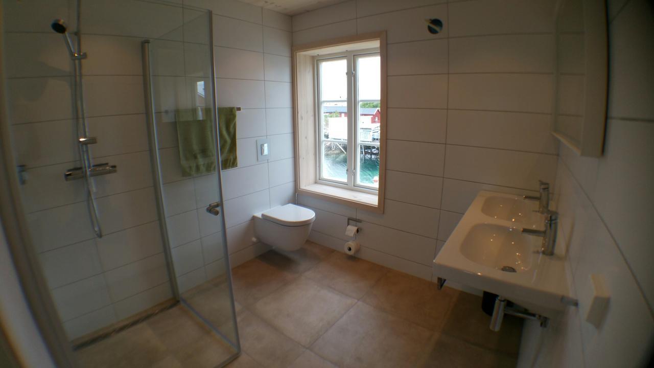 Lysvoldbrygga Bed & Breakfast Henningsvær Exterior foto