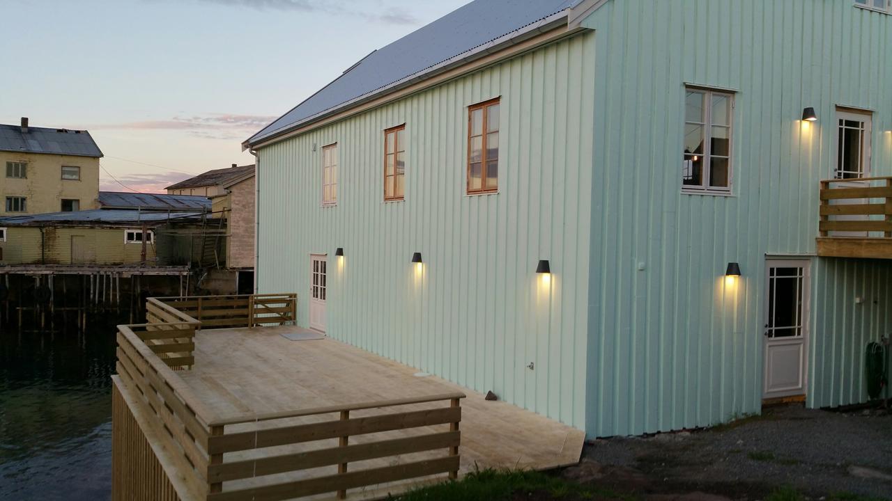 Lysvoldbrygga Bed & Breakfast Henningsvær Exterior foto
