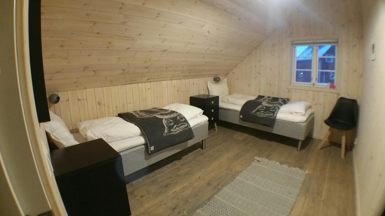 Lysvoldbrygga Bed & Breakfast Henningsvær Exterior foto